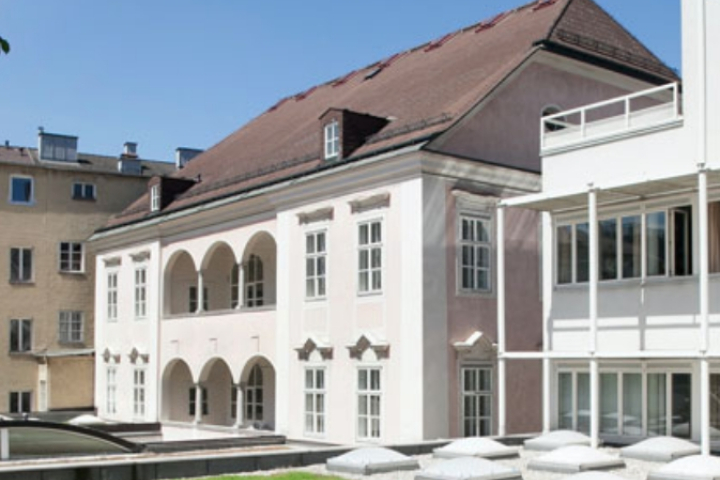 Gebäude