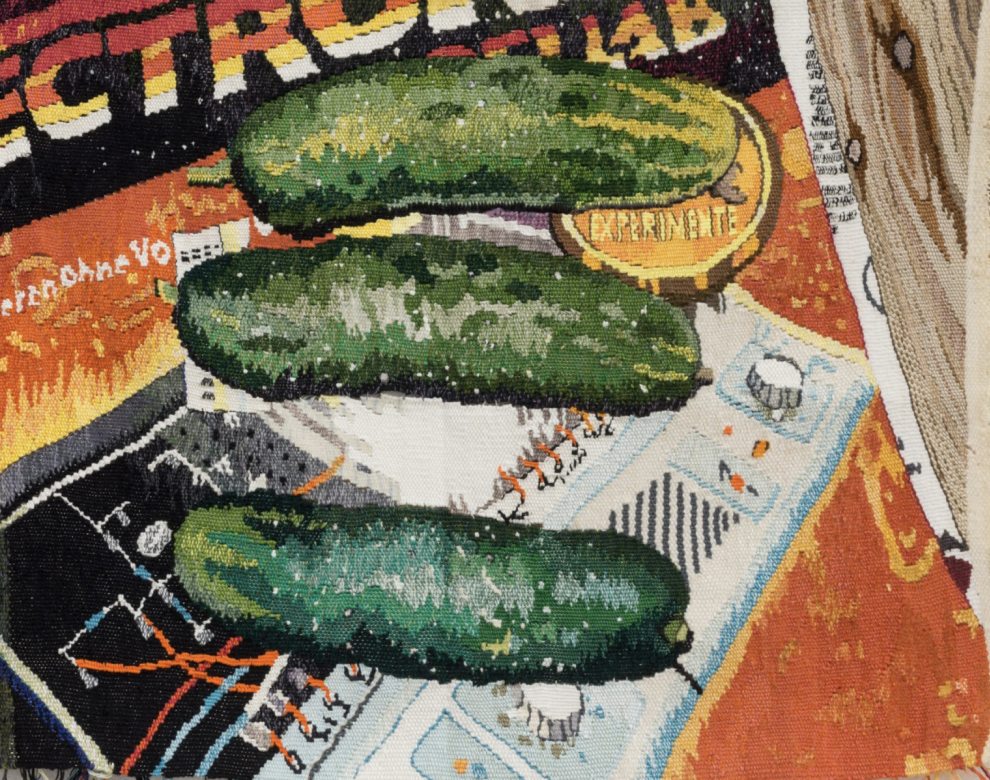 Ingrid Wiener, Drei Feldgurken, 2006, Gobelin, Wolle, Seide, 59 × 73 cm, Privatsammlung, Wien, © die Künstlerin